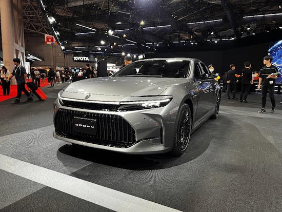 Or for the new crown Sedan Toyota new models will be unveiled at the Guangzhou Auto Show _fororder_image004